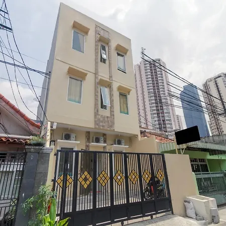 RedDoorz Plus near Taman Rasuna Menteng-2